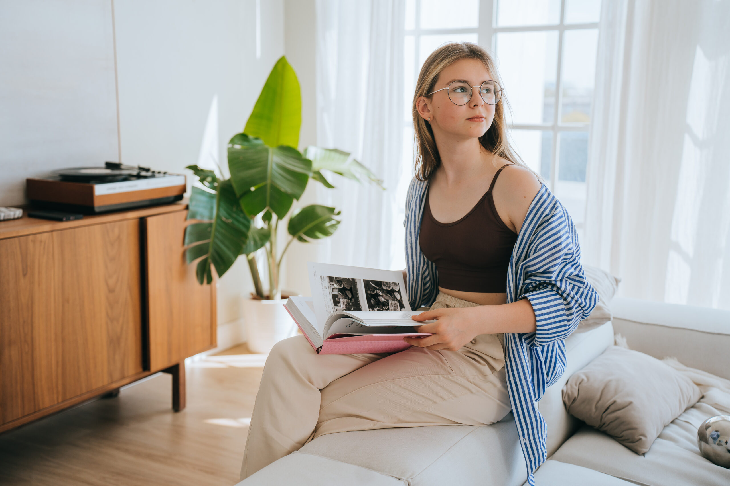 Instant virtual doctor consultations available.